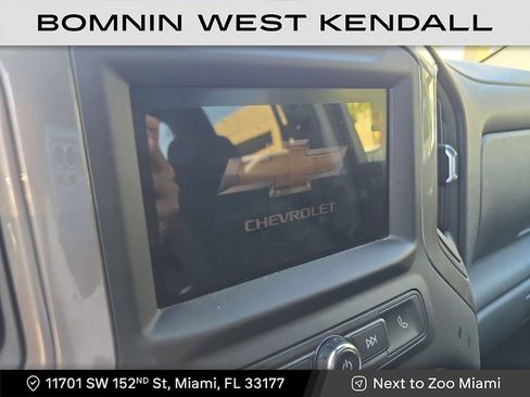 Used 2022 Chevrolet Silverado 1500 Custom image 17