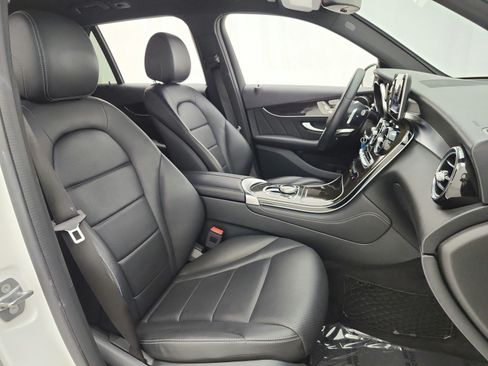 Used 2019 Mercedes-Benz GLC 300 image 19