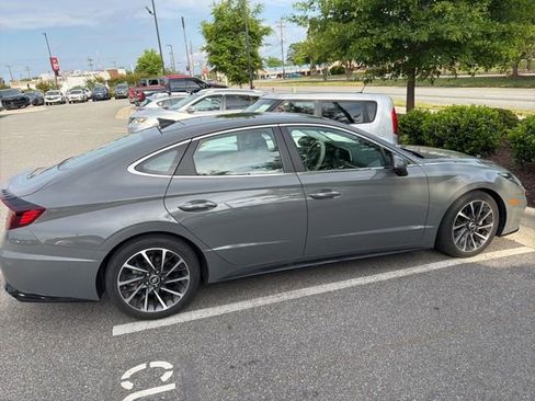 Used 2022 Hyundai Sonata Limited FWD image 6