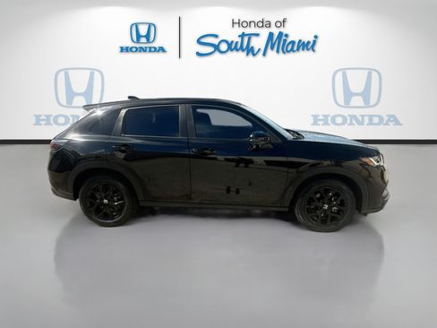 Used 2024 Honda HR-V Sport image 8