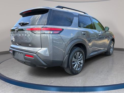 Used 2024 Nissan Pathfinder SV w/ SV Premium Package FWD image 5