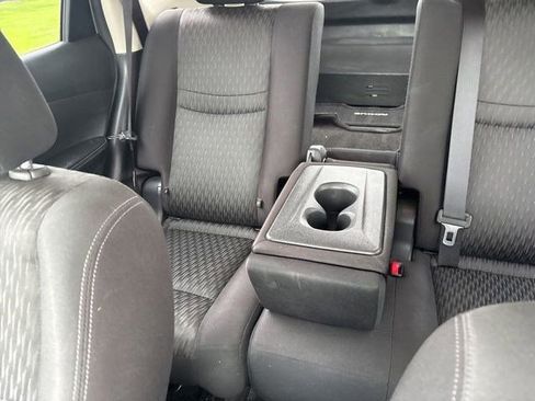 Used 2020 Nissan Rogue SV FWD image 28