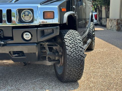 Used 2005 HUMMER H2 SUT w/ Preferred Equipment Group AWD/4WD image 3