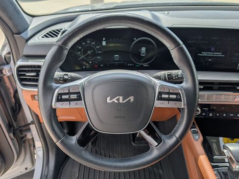 Certified 2024 Kia Telluride SX Prestige X-Line AWD/4WD image 16