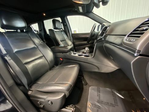 Used 2021 Jeep Grand Cherokee Limited w/ Luxury Group II image 26
