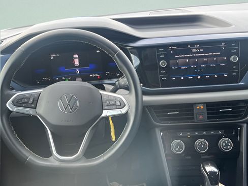 Used 2023 Volkswagen Taos SE AWD/4WD image 10