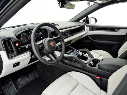 New 2026 Porsche Cayenne Coupe AWD/4WD image 4