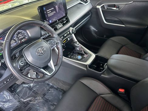 Used 2023 Toyota RAV4 XSE w/ Weather Package AWD/4WD image 10