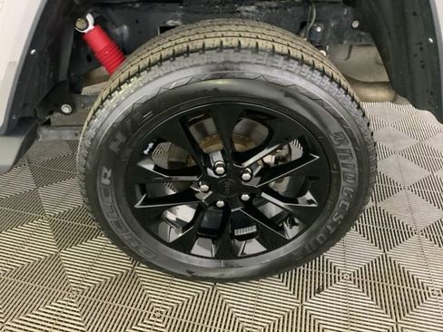 Used 2023 Jeep Gladiator Overland AWD/4WD image 10