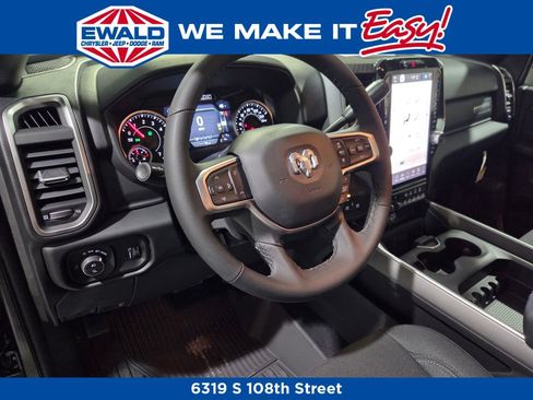 New 2026 RAM 2500 Big Horn AWD/4WD image 5