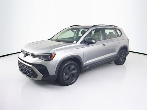 Used 2025 Volkswagen Taos S FWD image 3