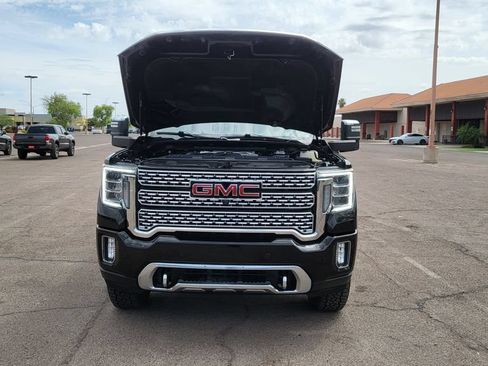 Used 2021 GMC Sierra 2500 Denali w/ Denali Black Diamond Edition AWD/4WD image 43