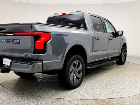 Used 2023 Ford F150 Lightning Lariat image 5