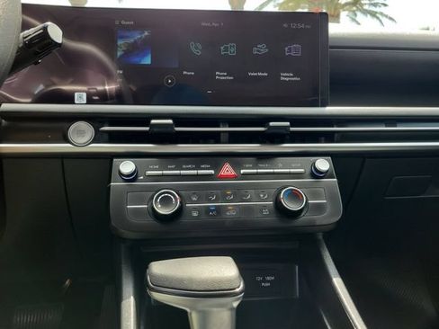 Certified 2025 Hyundai Tucson SE FWD image 15