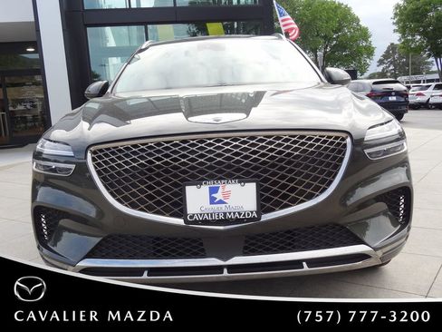 Used 2025 Genesis GV70 2.5T AWD/4WD image 8