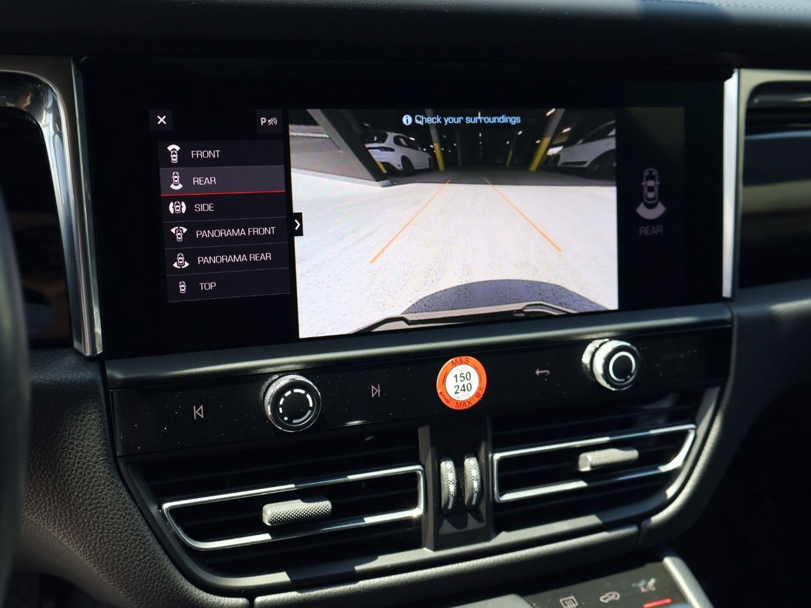 Certified 2026 Porsche Macan AWD/4WD image 19