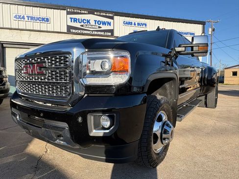 Used 2019 GMC Sierra 3500 Denali w/ Duramax Plus Package image 1