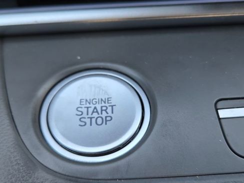 Certified 2024 Hyundai Elantra SEL image 10