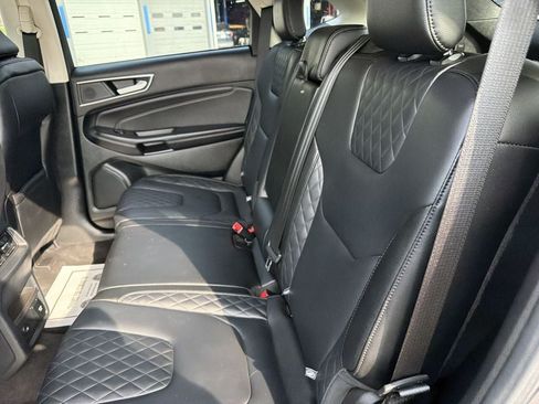 Used 2024 Ford Edge Titanium AWD/4WD image 19