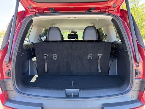 Used 2026 Hyundai Santa Fe SEL AWD/4WD image 14