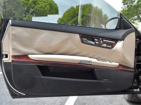 Used 2007 Mercedes-Benz CL 550 image 18