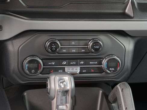 Used 2023 Ford Bronco Big Bend AWD/4WD image 28