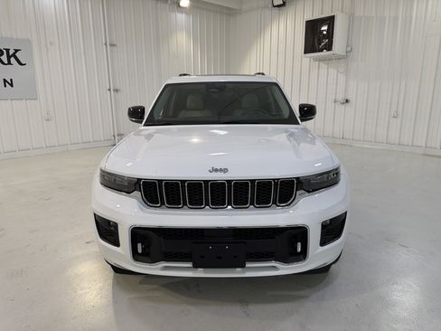 Used 2023 Jeep Grand Cherokee L Overland w/ Rear Seat Video Group I image 11