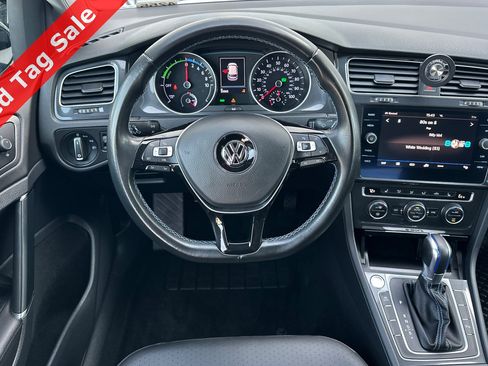 Used 2017 Volkswagen e-Golf SEL Premium image 14