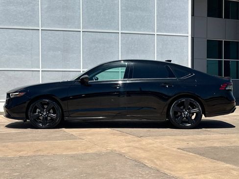 Used 2025 Honda Accord Sport image 7