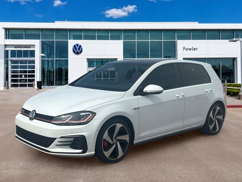 Used 2020 Volkswagen GTI Autobahn FWD image 3