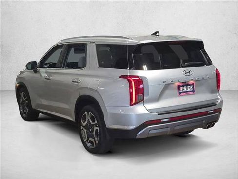 Used 2025 Hyundai Palisade SEL FWD image 6