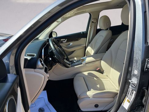 Certified 2018 Mercedes-Benz GLC 300 image 9