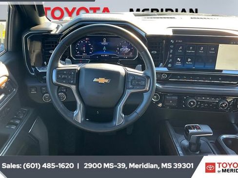 Used 2024 Chevrolet Silverado 1500 High Country w/ Technology Package image 5
