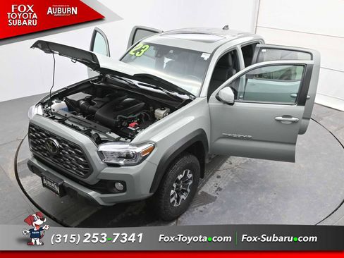 Used 2023 Toyota Tacoma TRD Off-Road image 38