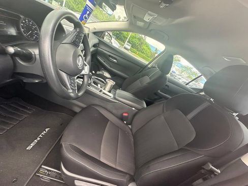 Certified 2024 Nissan Sentra SV w/ Lighting Package FWD image 4