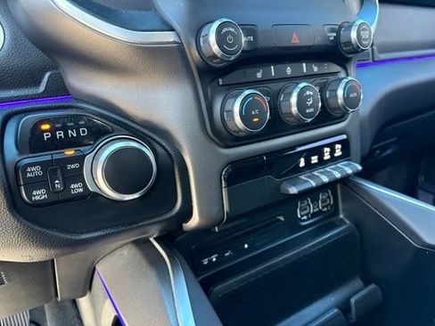 Used 2019 RAM 1500 Big Horn AWD/4WD image 19