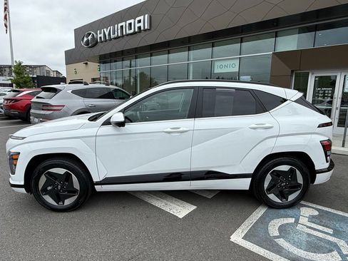 Certified 2025 Hyundai Kona Limited FWD image 2