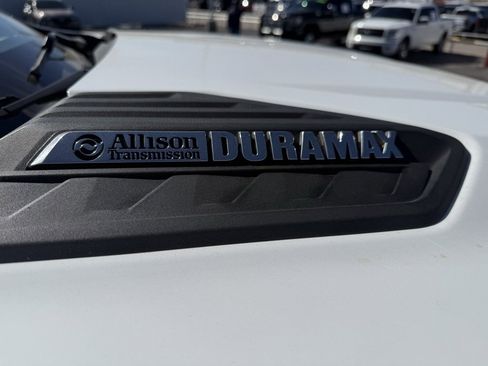 Used 2022 Chevrolet Silverado 2500 LT w/ Fleet Comfort Package image 4