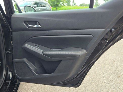 Used 2020 Nissan Altima 2.5 S FWD image 7