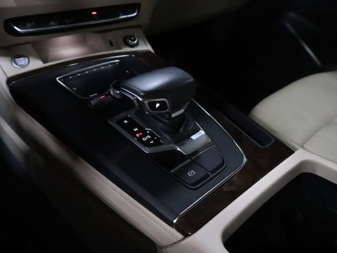 Used 2020 Audi Q5 2.0T Premium Plus w/ Premium Plus Package image 18