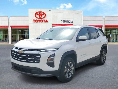Used 2026 Chevrolet Equinox LT FWD image 1