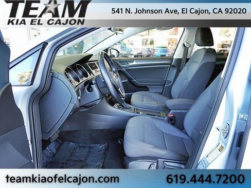 Used 2019 Volkswagen e-Golf SE w/ Driver Assistance Package image 14