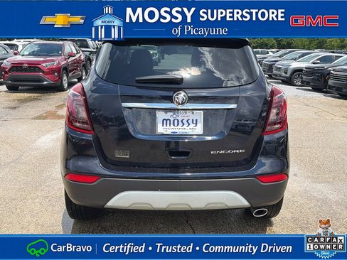 Certified 2022 Buick Encore Preferred w/ Safety Package FWD image 5