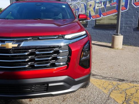 New 2027 Chevrolet Equinox LT w/ Convenience Package II AWD/4WD image 3