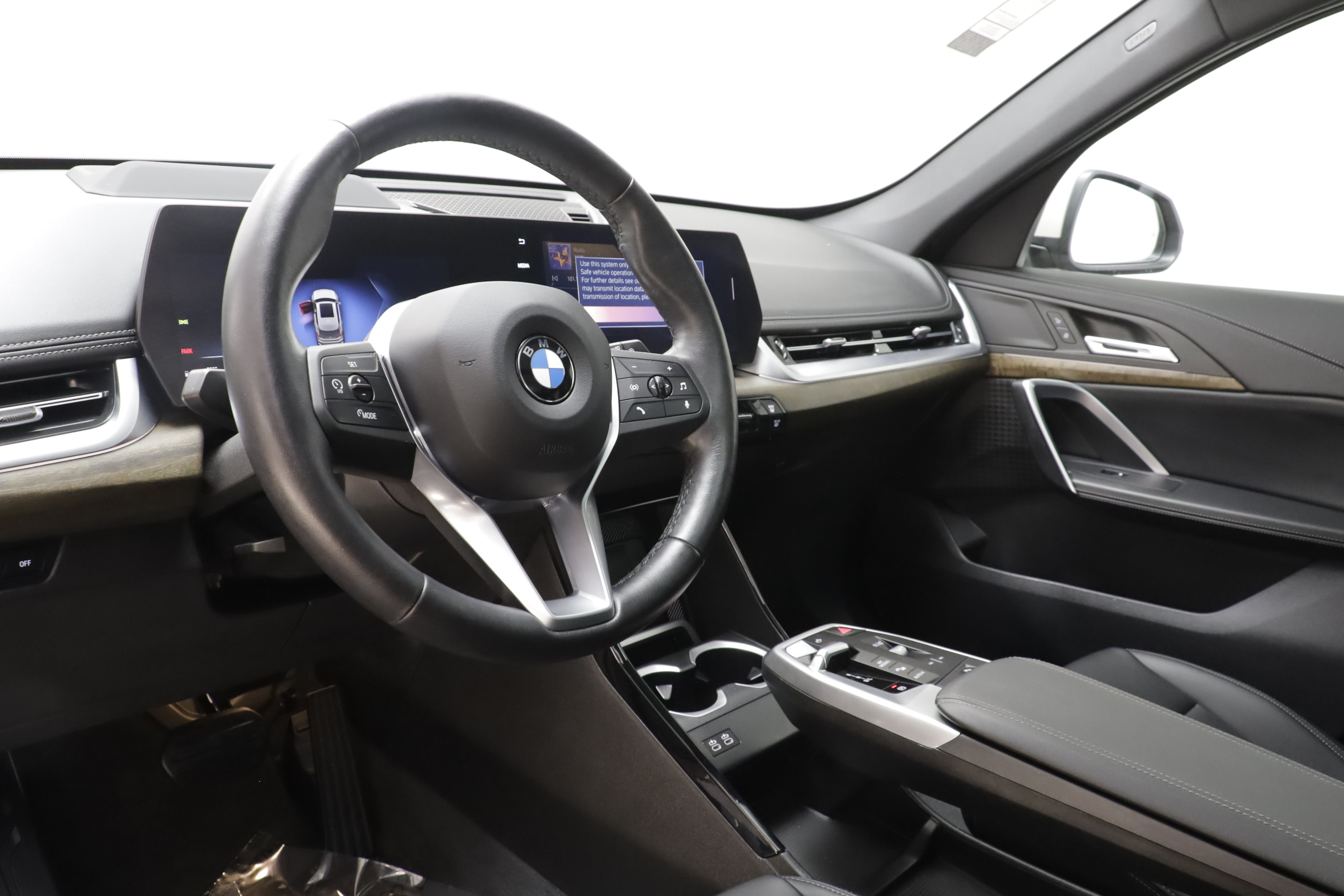 Used 2026 BMW X1 xDrive28i AWD/4WD image 7