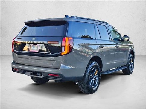 New 2026 Ford Expedition Tremor image 2