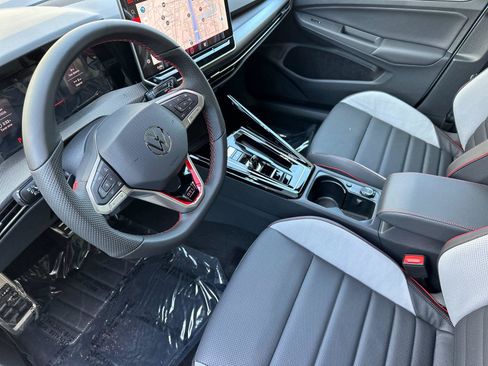 New 2026 Volkswagen GTI SE FWD image 9