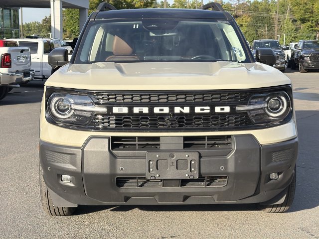 Used 2025 Ford Bronco Sport Outer Banks w/ Outer Banks Tech Package+ AWD/4WD image 15
