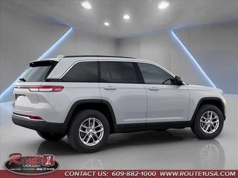 New 2026 Jeep Grand Cherokee Laredo X AWD/4WD image 5
