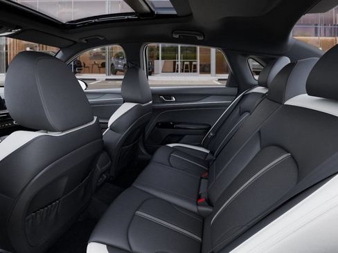 New 2025 Kia K5 GT-Line w/ GT-Line Premium Package FWD image 18
